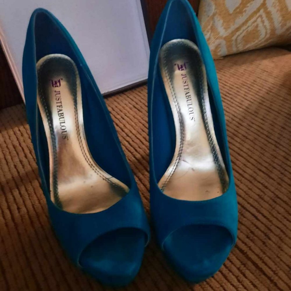 JustFab High~High Heels SZ 8 Beautiful Teal